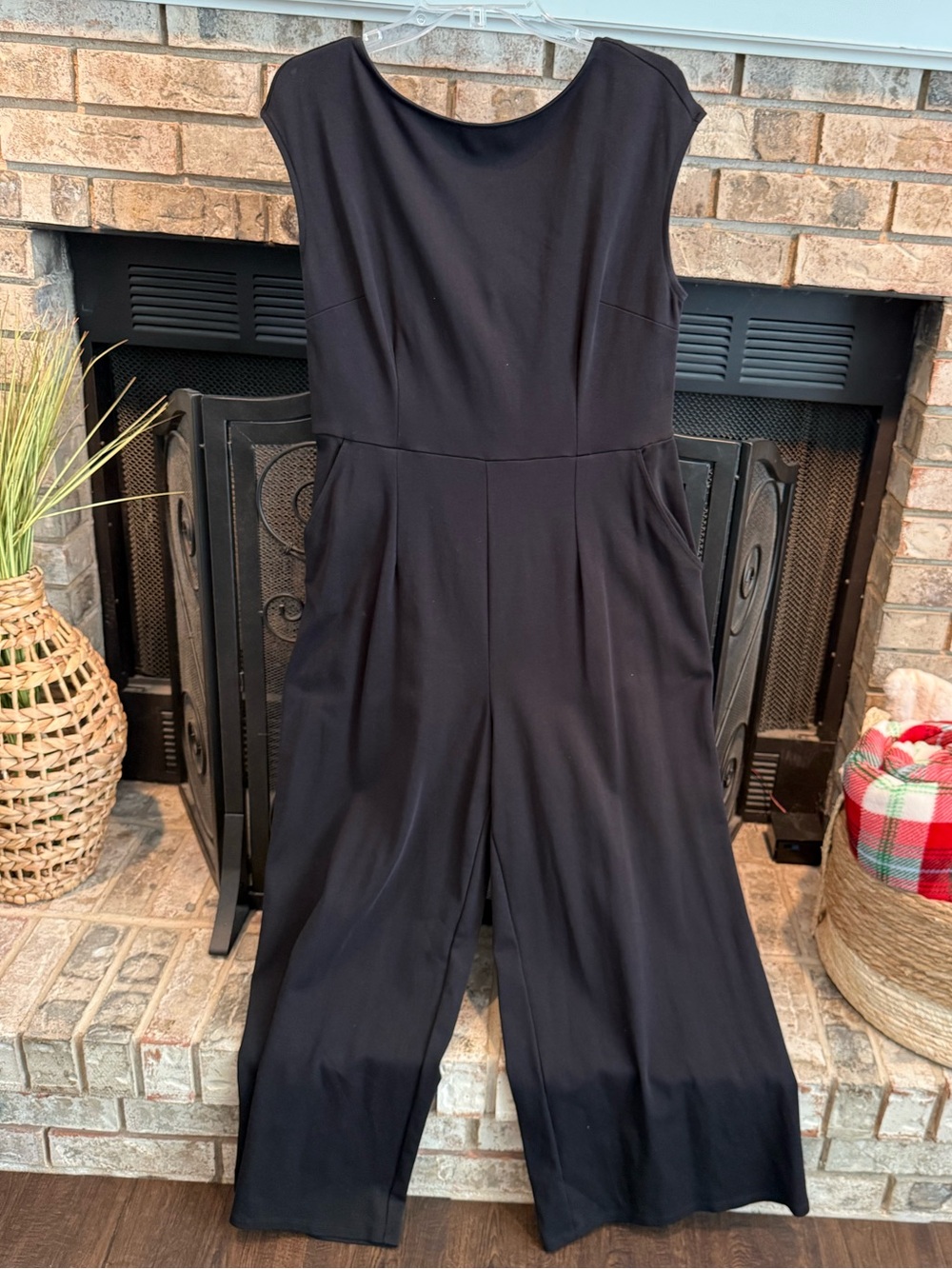 Old Navy black wide leg jumper, Large, EUC